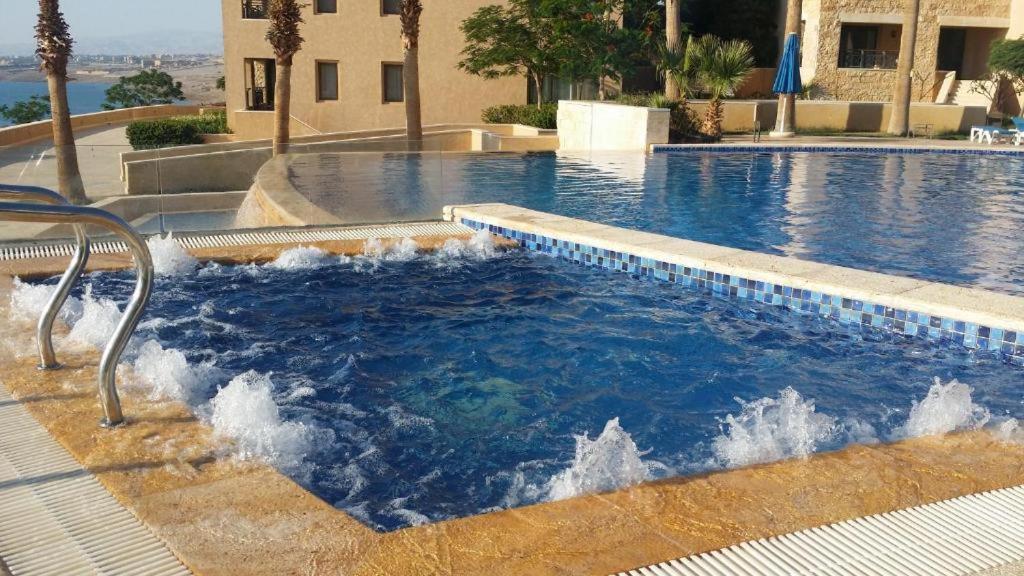 Spacious Apartments With Sea View At Samarah Resort Sweimeh Exteriér fotografie