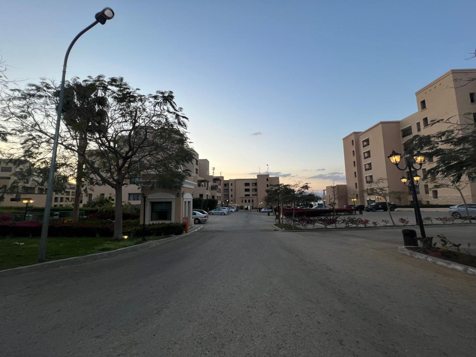 Spacious Apartments With Sea View At Samarah Resort Sweimeh Exteriér fotografie